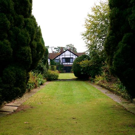 Hotel Cisswood House Horsham Esterno foto