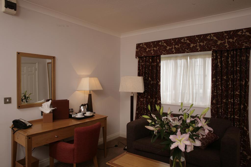 Hotel Cisswood House Horsham Esterno foto